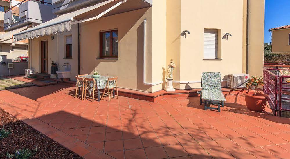 Domus Socolatae Apartments&Suites Follonica Ngoại thất bức ảnh